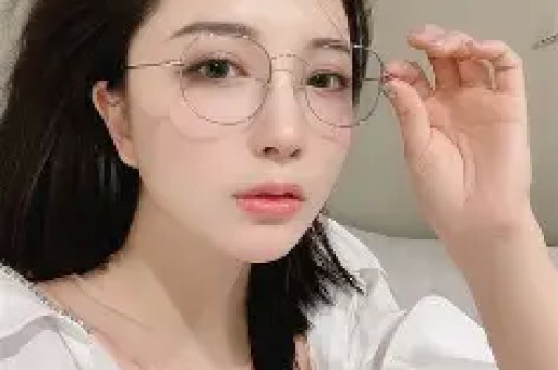 法院出手！张柏芝私密事被曝 舆论两极反转谢霆锋当年没撒谎